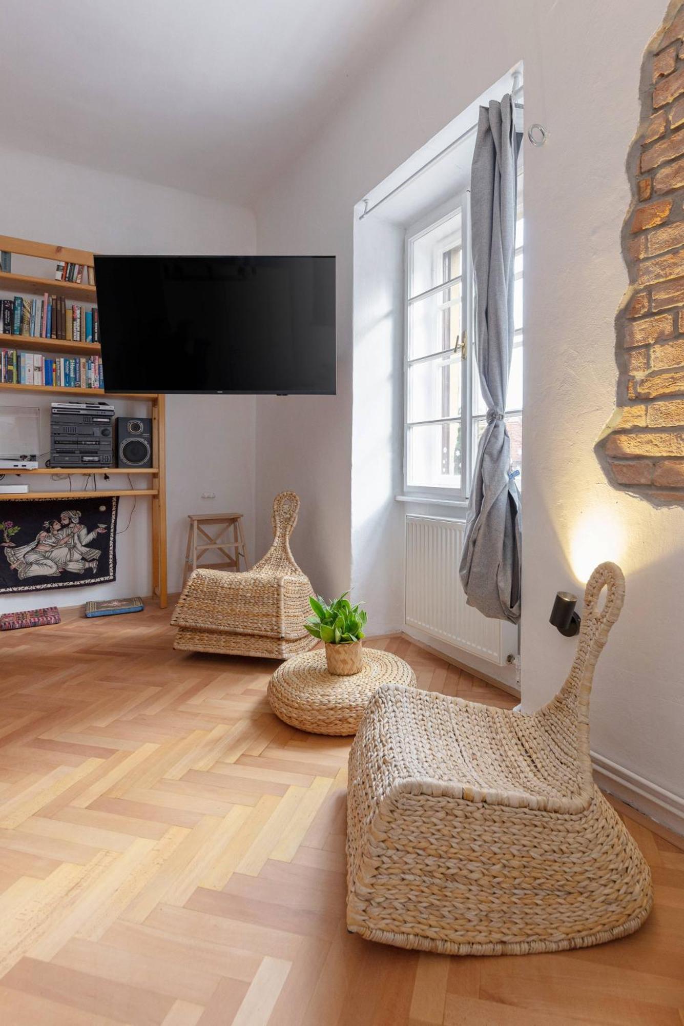 Historical Caserne Apartment Liubliana Exterior foto